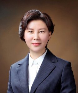 Jihong Yu